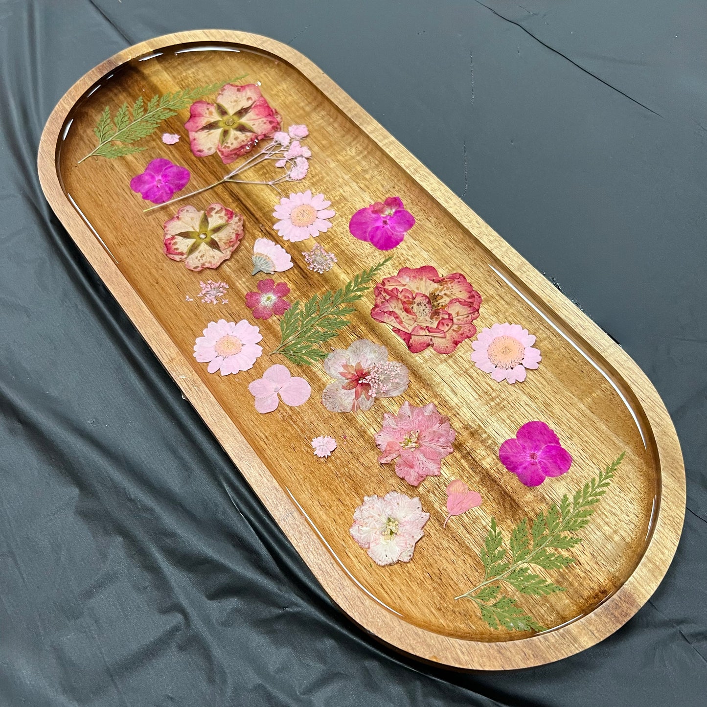 5/30/2025 - Friday (6pm) Pressed Flower Resin Workshop