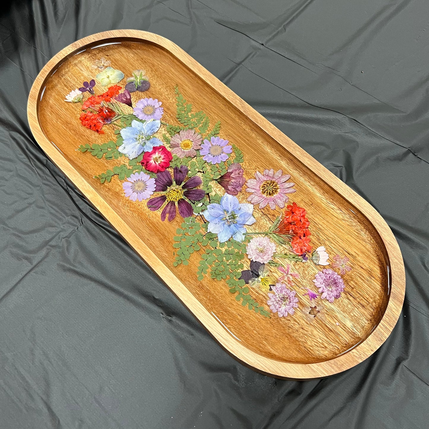 5/30/2025 - Friday (6pm) Pressed Flower Resin Workshop