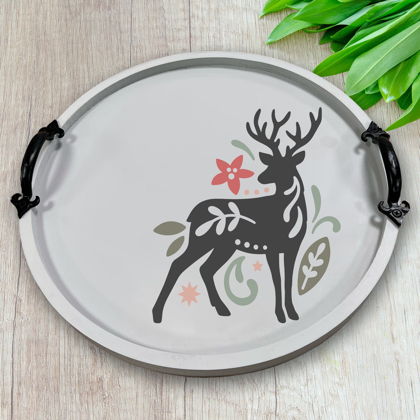 14" Round Folk Deer