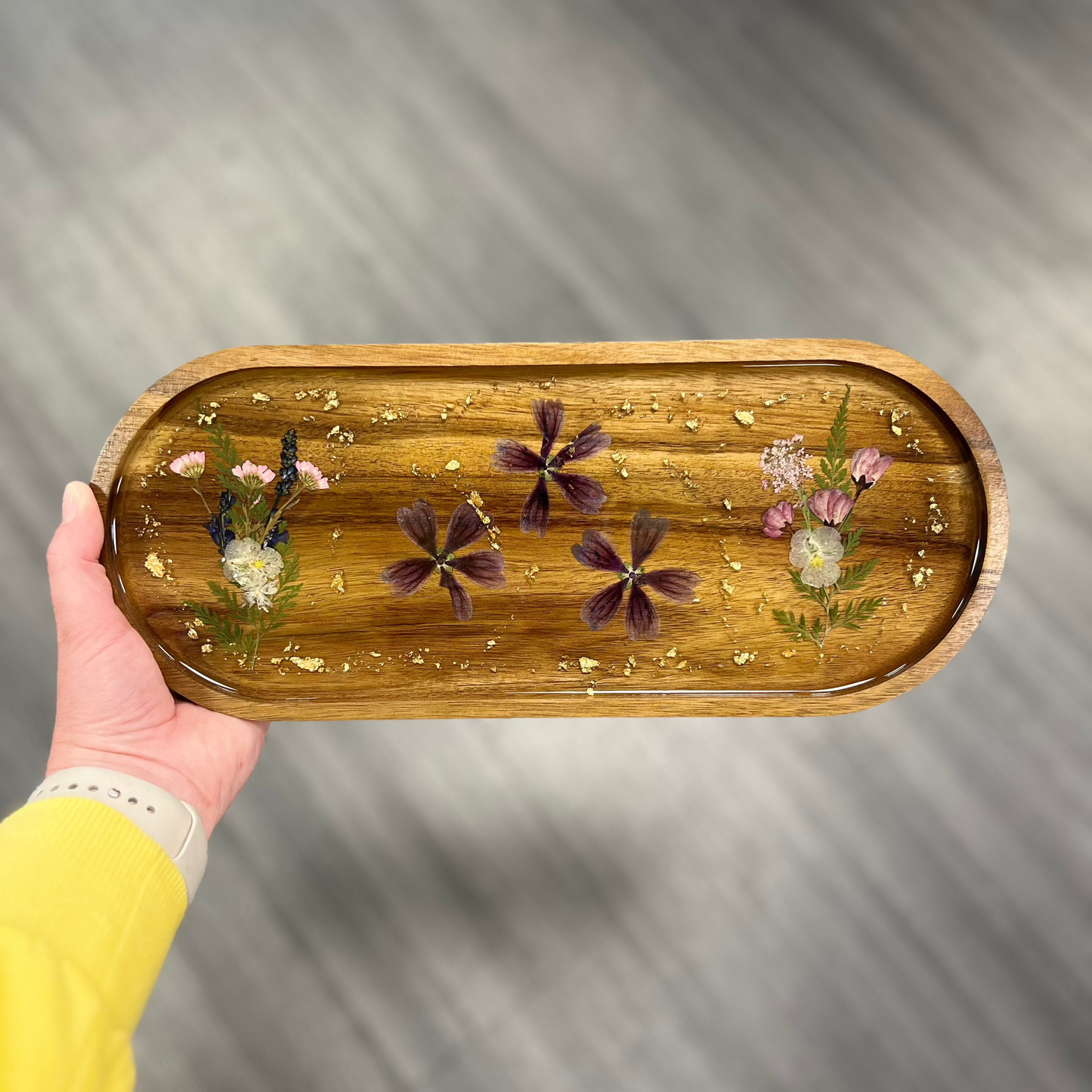 10/18/2025 - Saturday (11:00am) Pressed Flower Resin Workshop - TEEN FRIENDLY