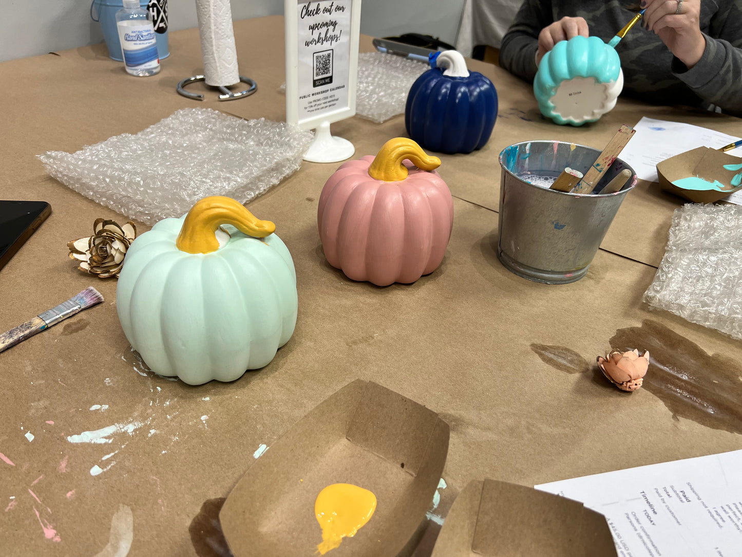 9/17/2025 - Wednesday (6:00pm) Fall Florals Ceramic Workshop - TEEN/TWEEN FRIENDLY!