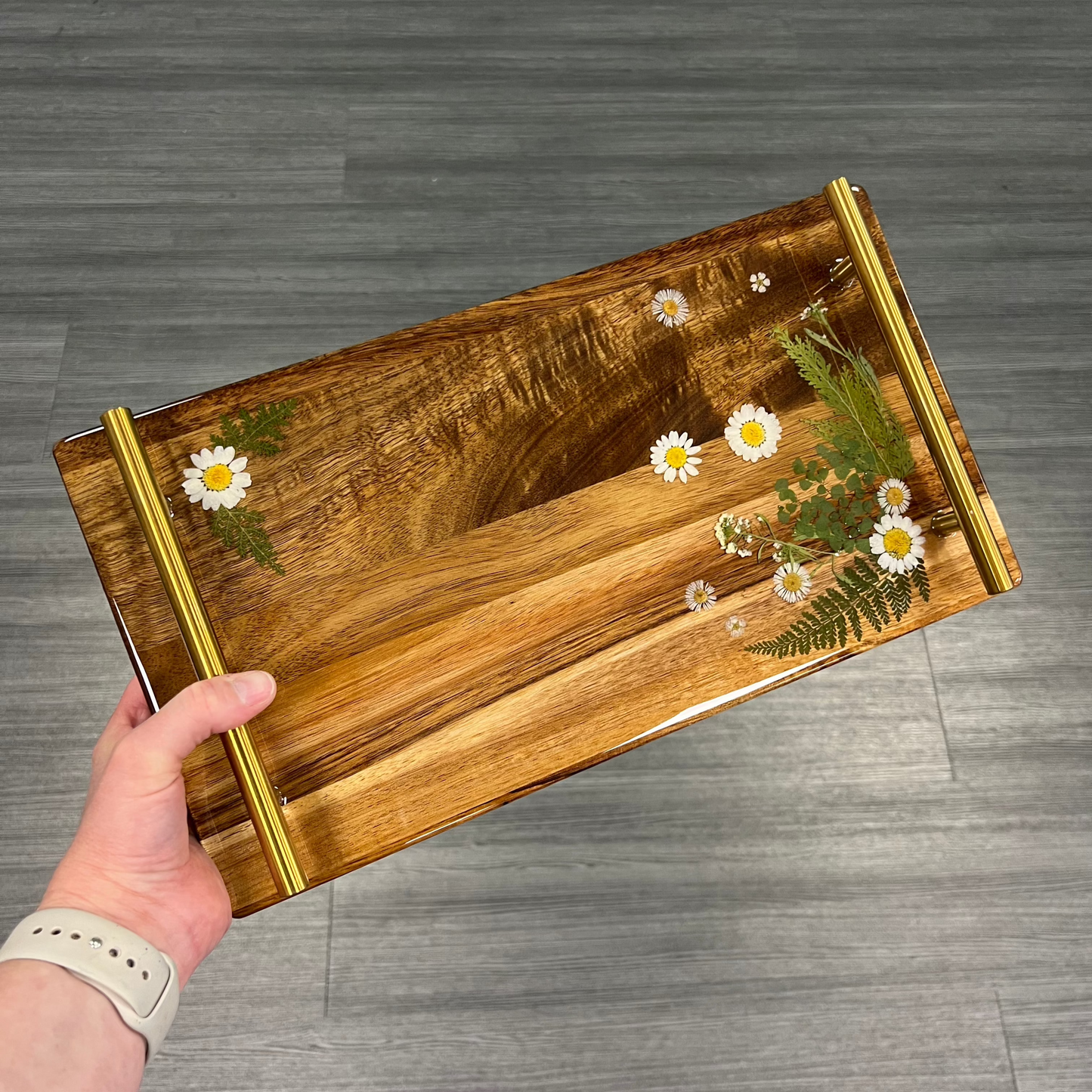 10/18/2025 - Saturday (11:00am) Pressed Flower Resin Workshop - TEEN FRIENDLY