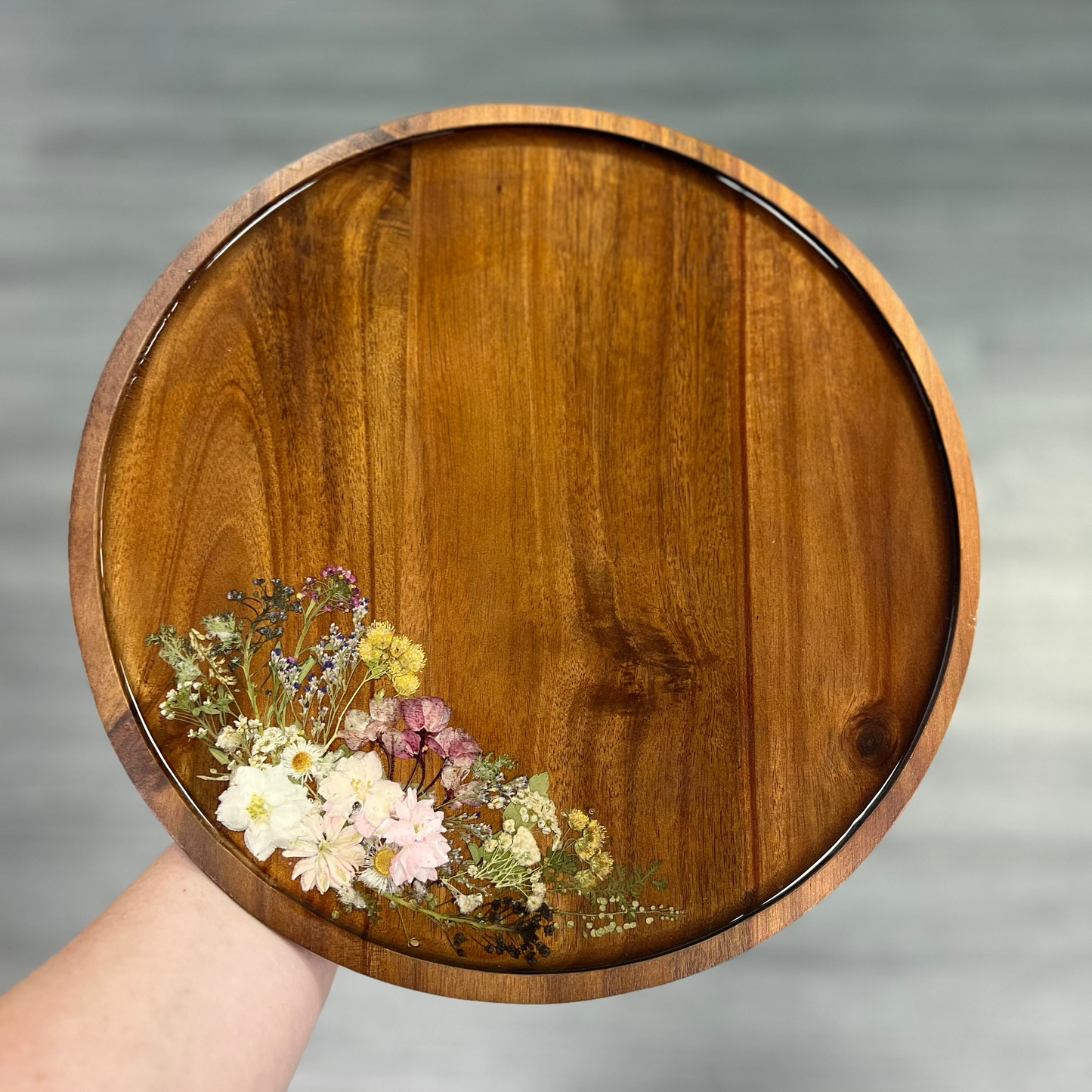 10/18/2025 - Saturday (11:00am) Pressed Flower Resin Workshop - TEEN FRIENDLY