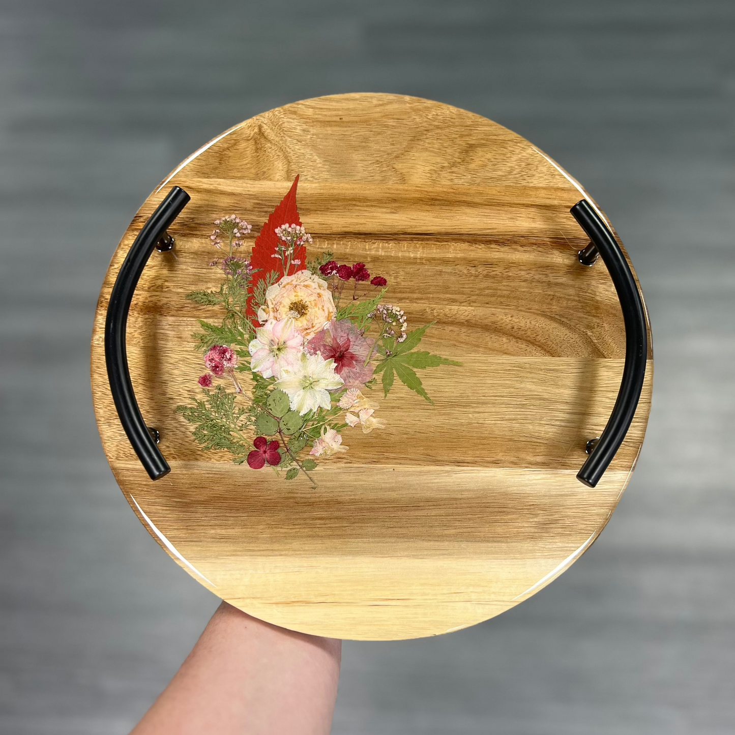 10/18/2025 - Saturday (11:00am) Pressed Flower Resin Workshop - TEEN FRIENDLY