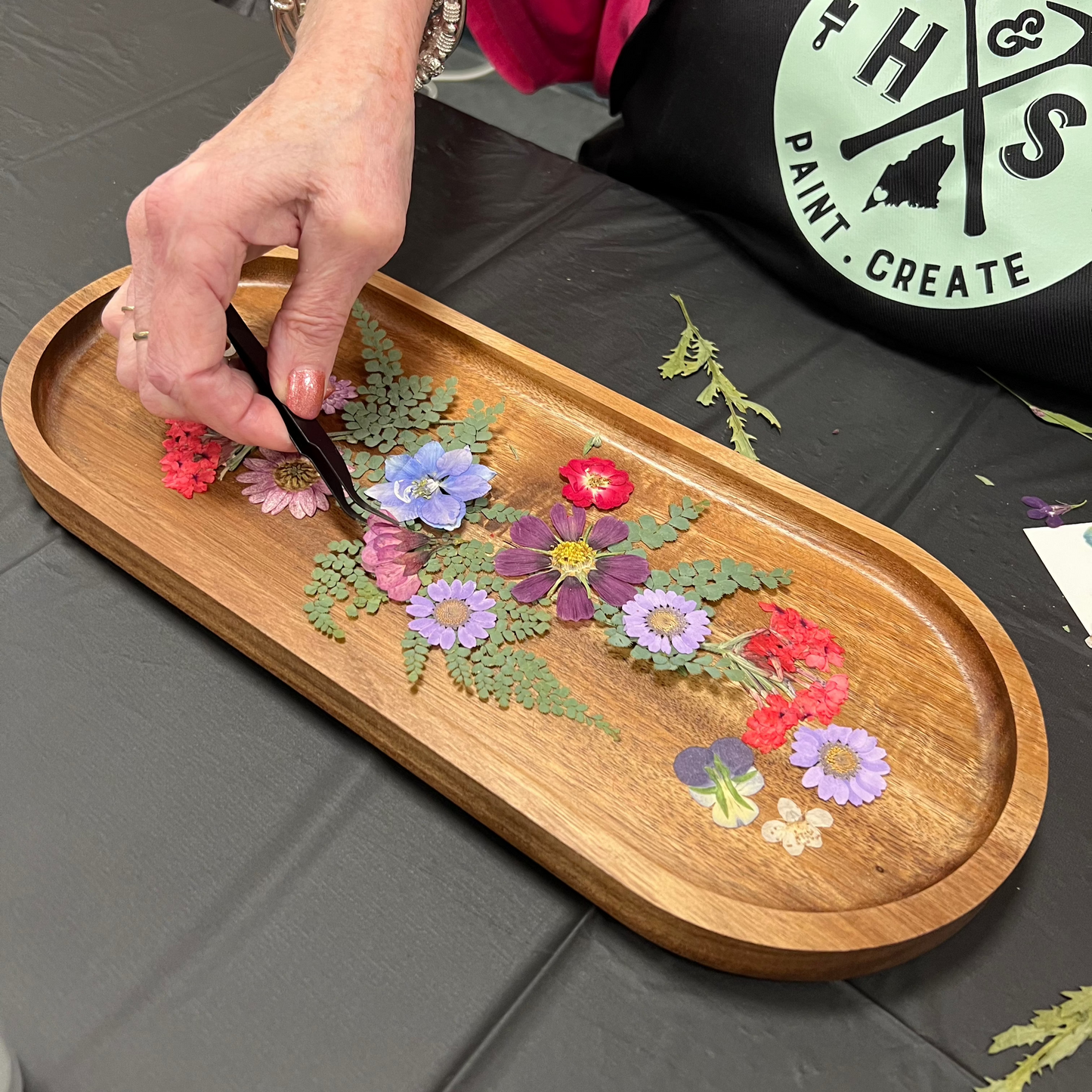 5/30/2025 - Friday (6pm) Pressed Flower Resin Workshop