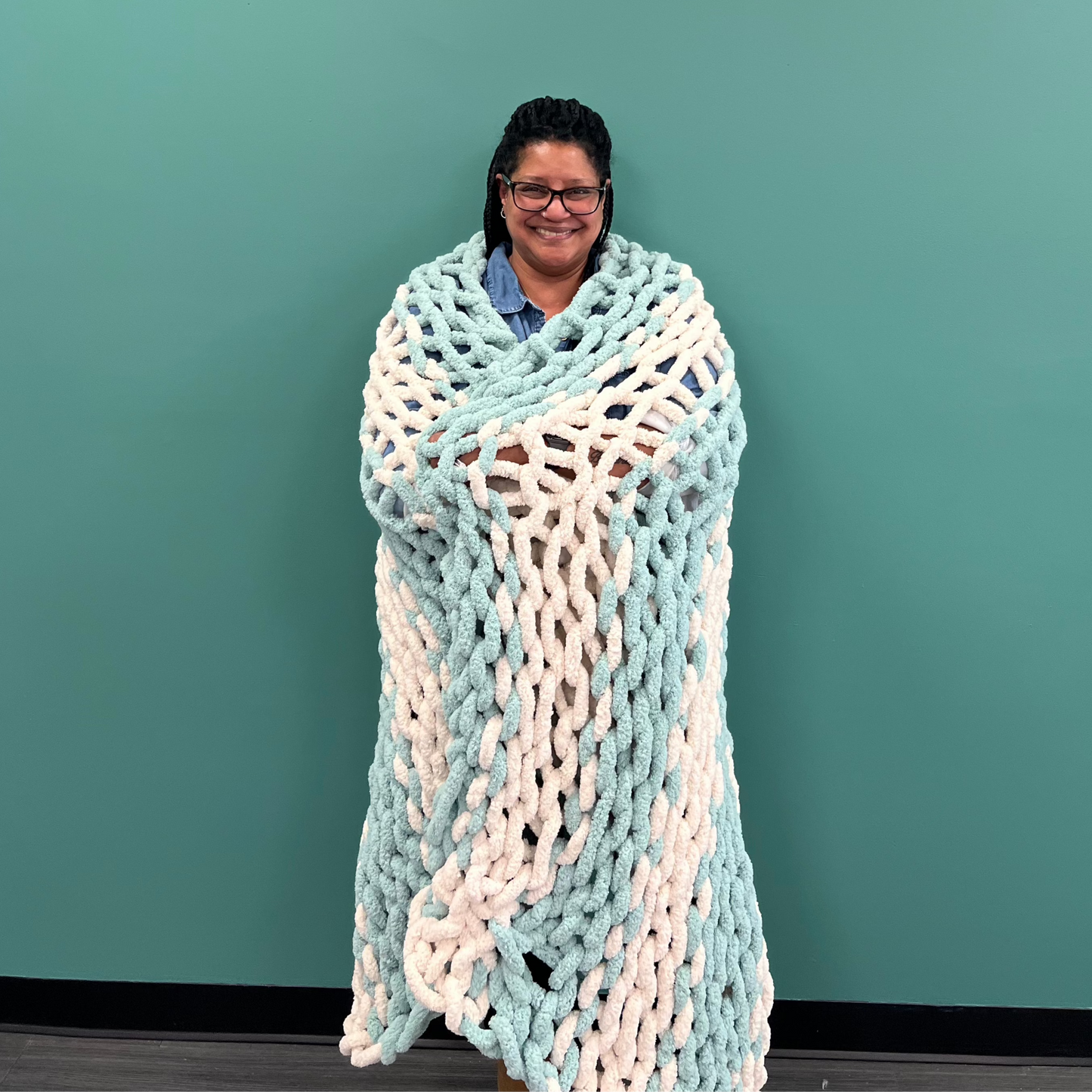 11/9/2025 - Sunday (11am) Cozy Knit Blankets Workshop - TEEN FRIENDLY