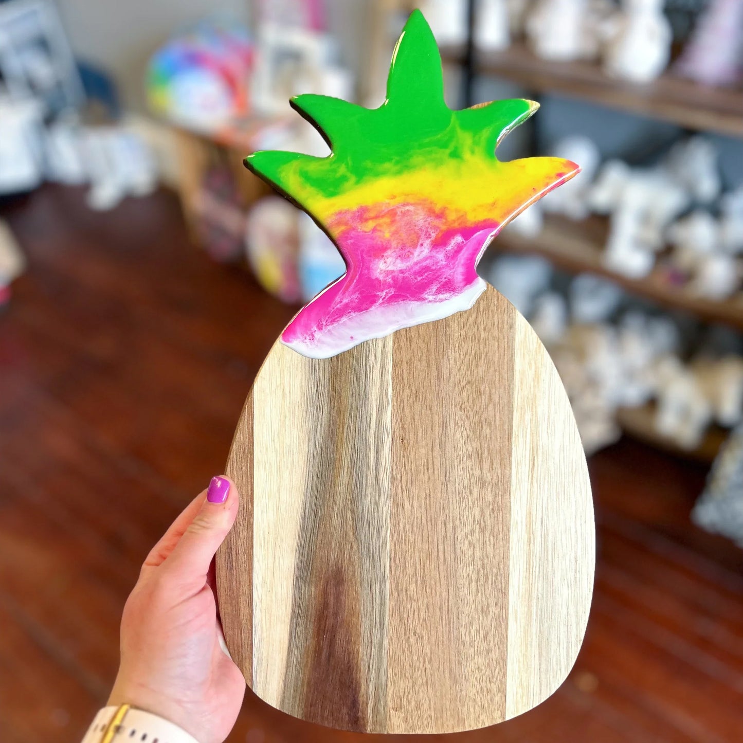 6/6/25 - Friday (6:00 & 6:45pm Staggered Seatings) Intro to Resin: Trays & Cutting Boards