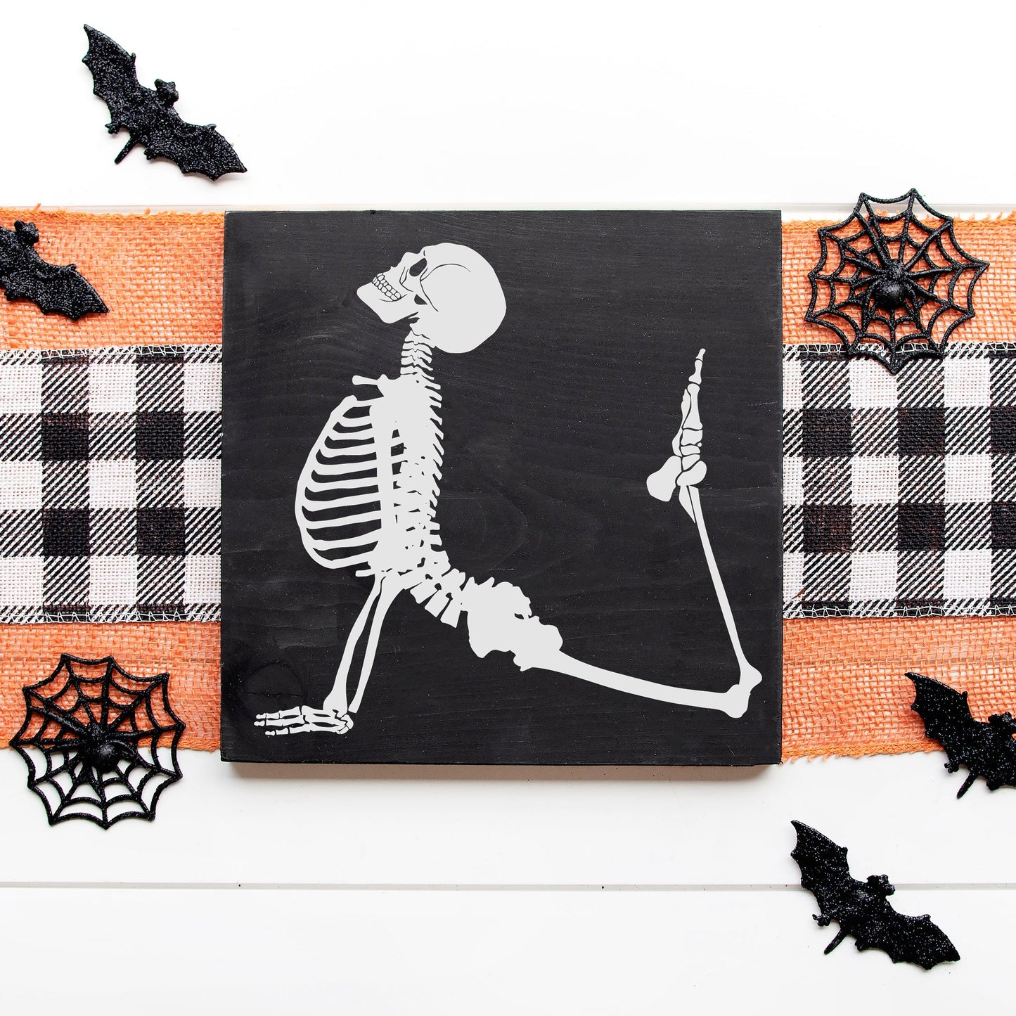 10x10 Yoga Skeleton Pose 4