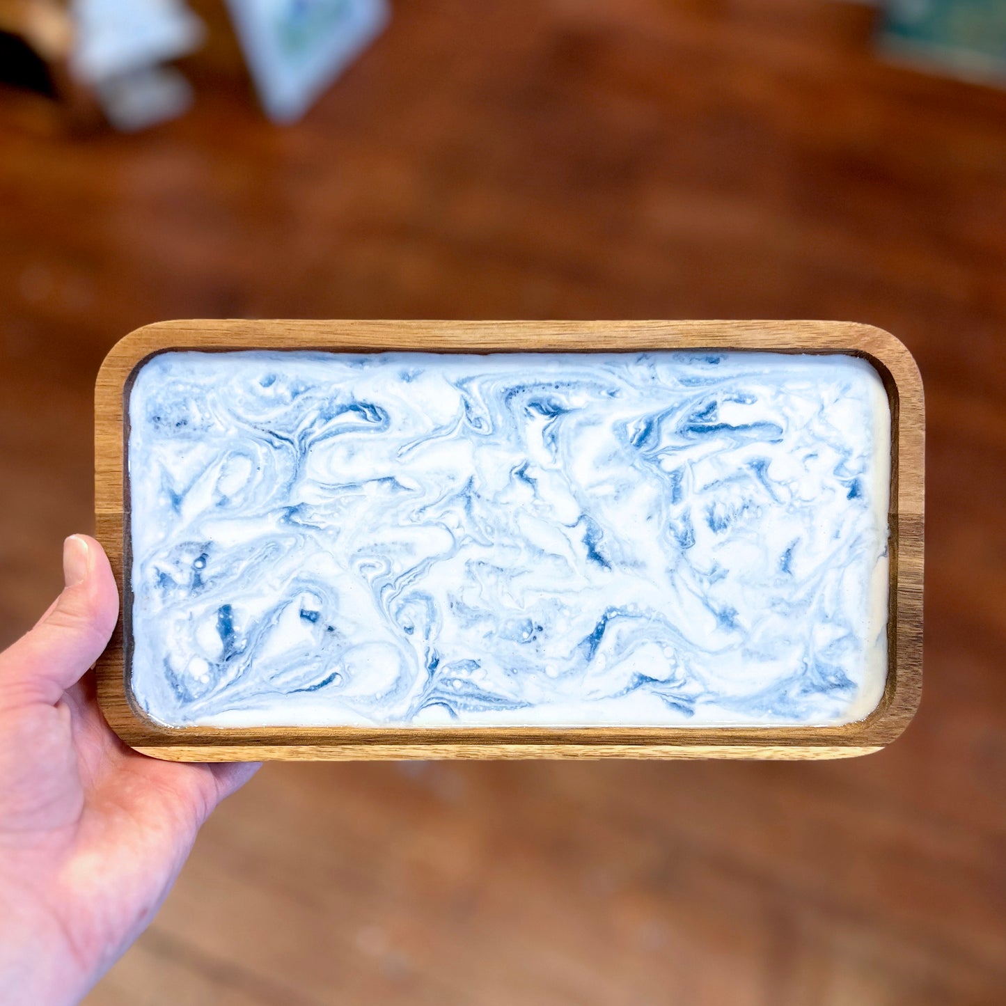 12/15/24 - Sunday (11:00 & 11:30 Seating) Intro to Resin Trays & Cutting Boards