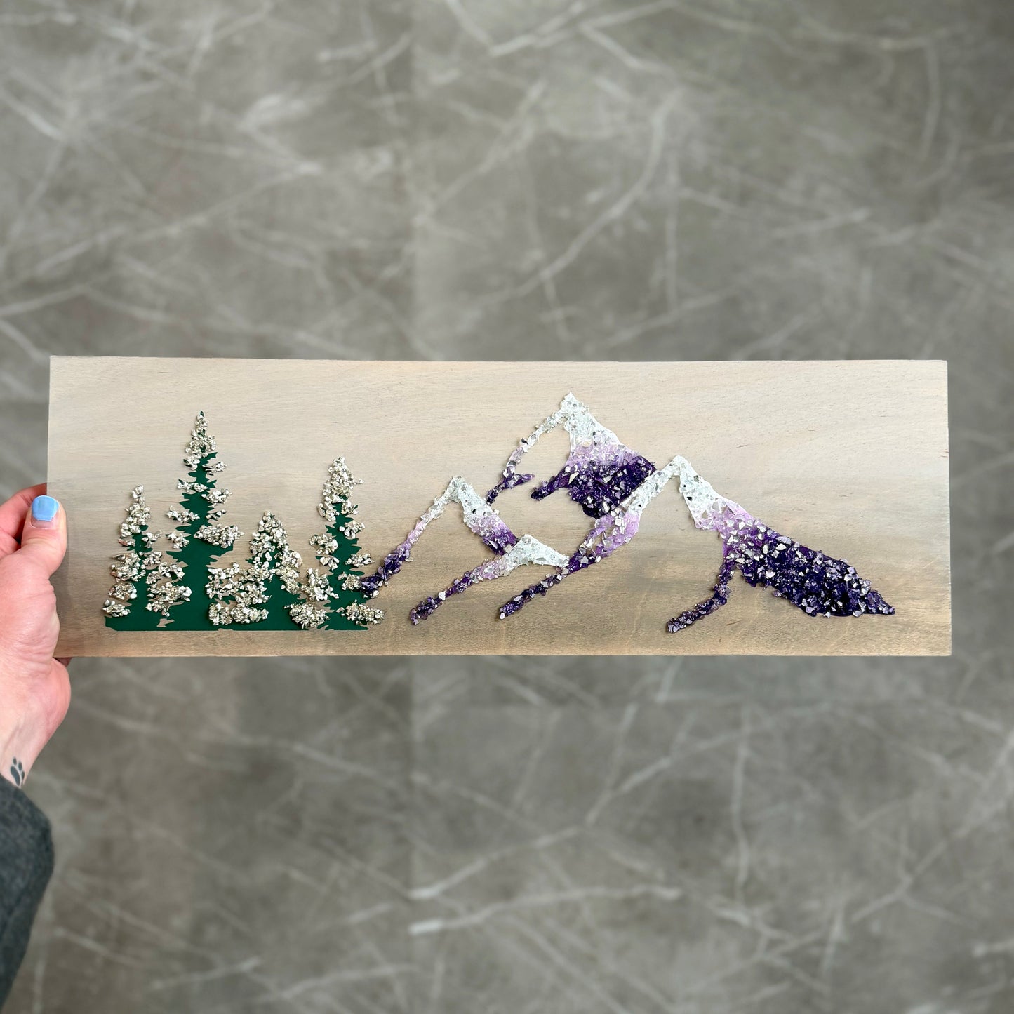 6/17/2026 - Wednesday (6pm) Crushed Glass Signs Workshop! - TEENS WELCOME!