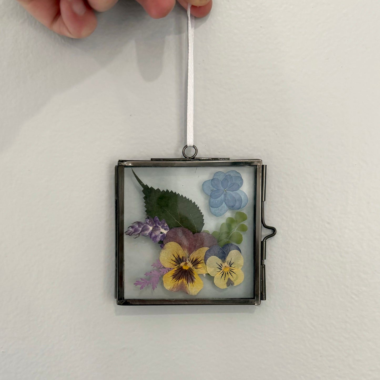 5/20/2026 - Wednesday (6pm) Mini May: Floral Frame Workshop - FAMILY FRIENDLY