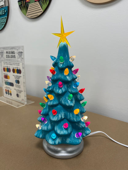 11" Christmas Tree