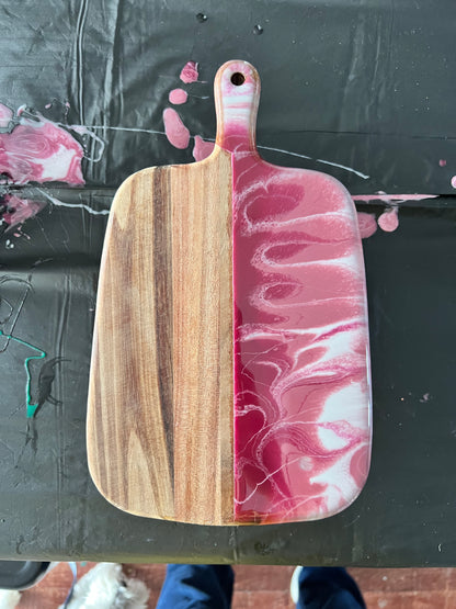 12/15/24 - Sunday (11:00 & 11:30 Seating) Intro to Resin Trays & Cutting Boards