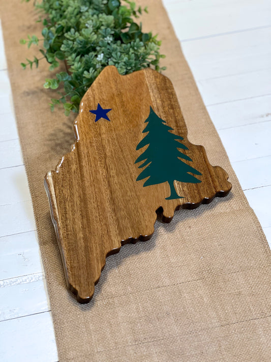 Maine Flag w/ Clear Resin Cutting Board 15"