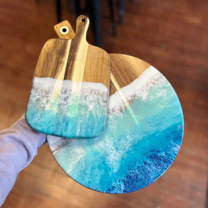 12/15/24 - Sunday (11:00 & 11:30 Seating) Intro to Resin Trays & Cutting Boards