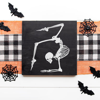 10x10 Yoga Skeleton Pose 3
